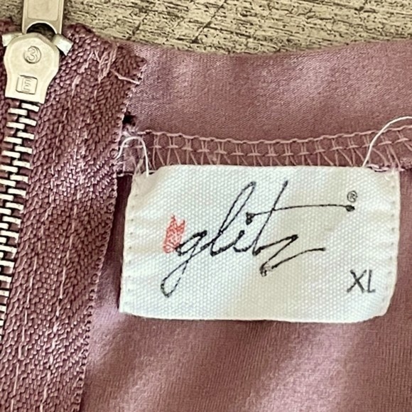 🌺 Glitz Mauve Cold Shoulder Cut Out Soft Mini Dress Juniors Size XL - Picture 5 of 8